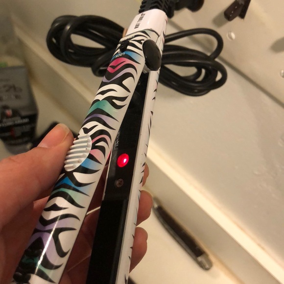 Brand new Hot Tools Mini Straightener - Picture 6 of 7